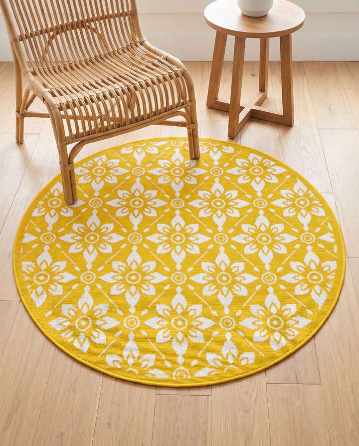 4' x 4' Easy-Clean Trellis Indoor / Outdoor Round Rug