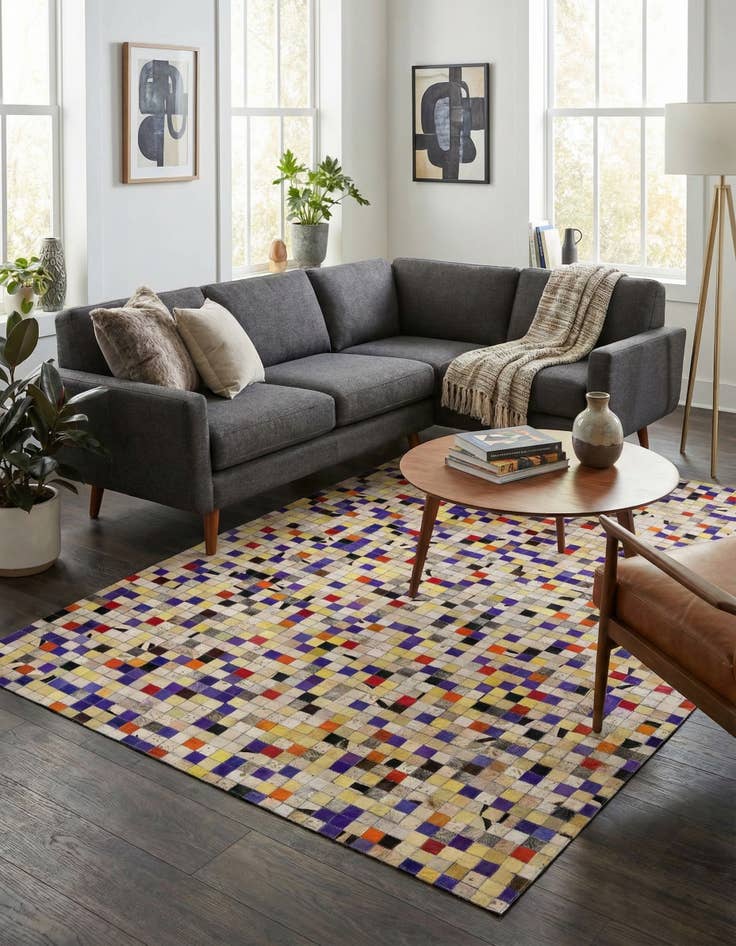 Detail image of 5' 1 x 7' 11 Cowhide - Patchwork Rug