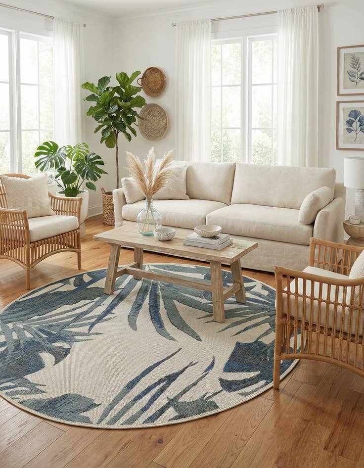 Detail image of 7' 10 x 7' 10 Easy-Clean Baja Indoor / Outdoor Round Rug