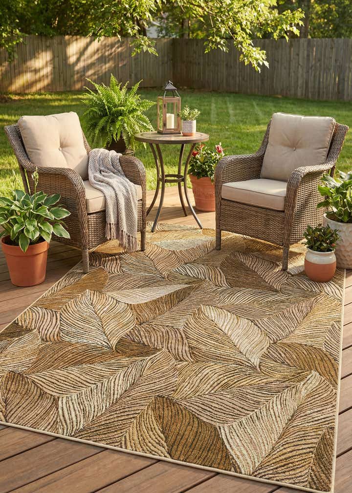 5' 3 x 8' Easy-Clean Botanical Indoor / Outdoor Rug