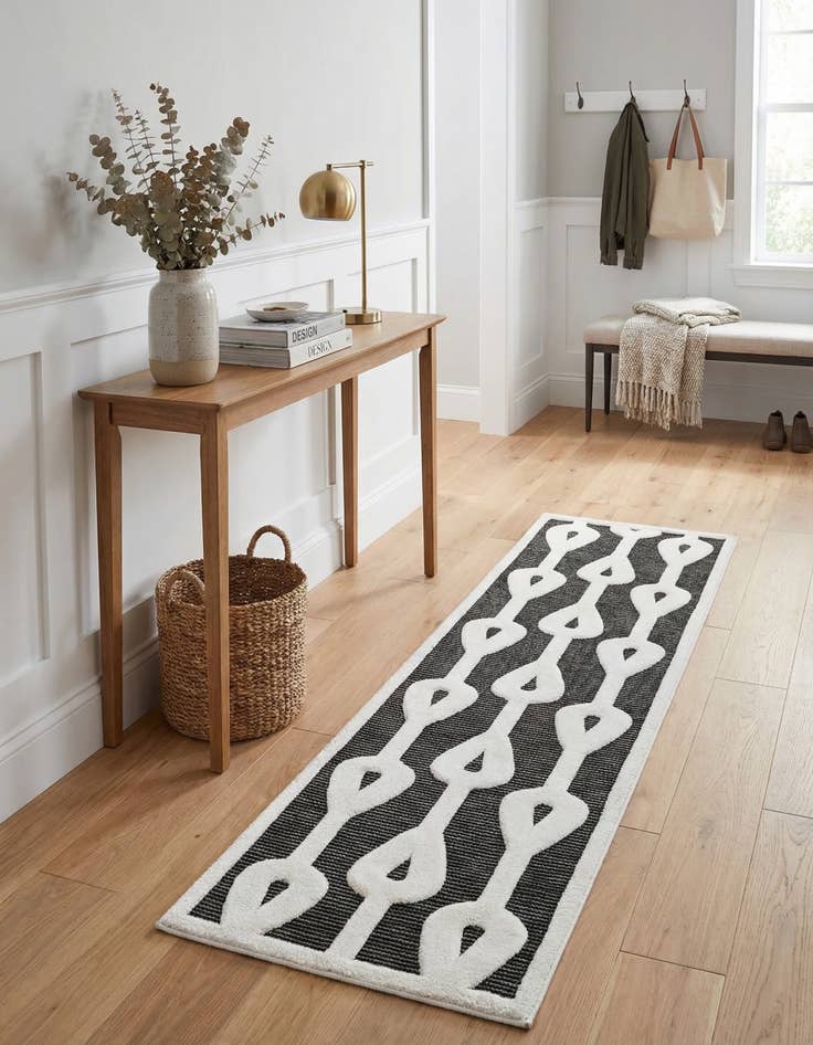 Detail image of 2' 7 x 12' Prismatic Runner Rug