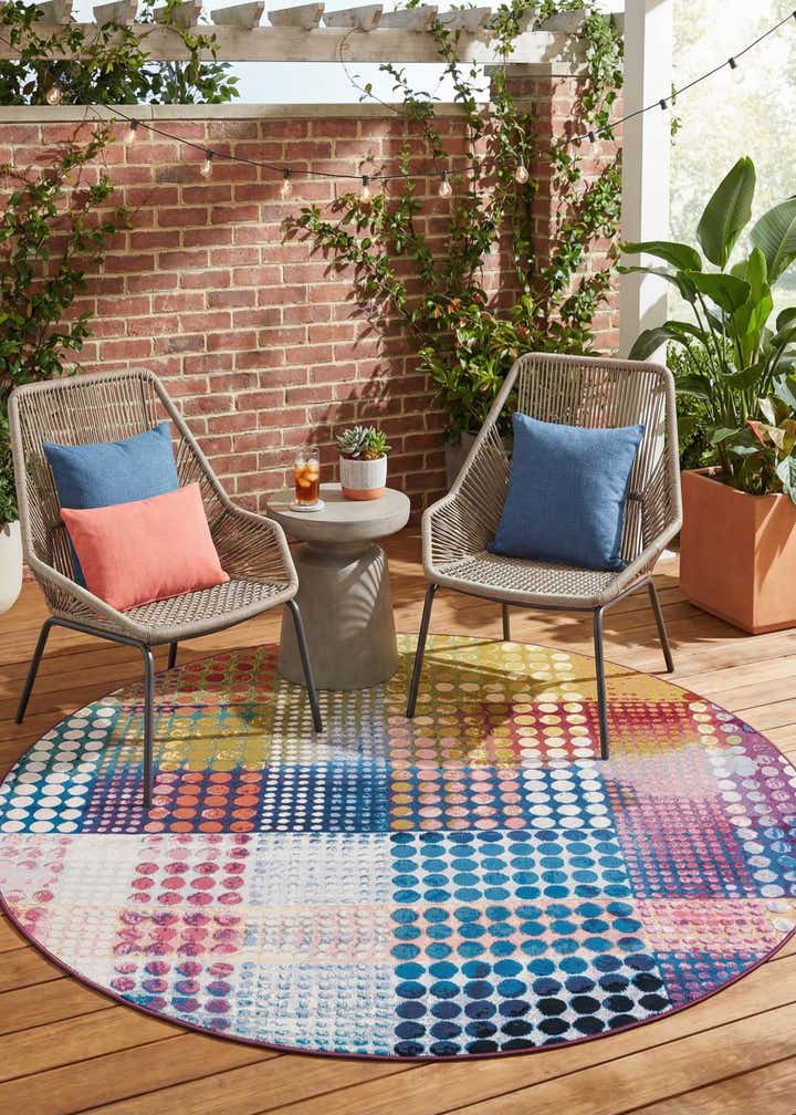 8' x 8' Easy-Clean Modern Indoor / Outdoor Round Rug