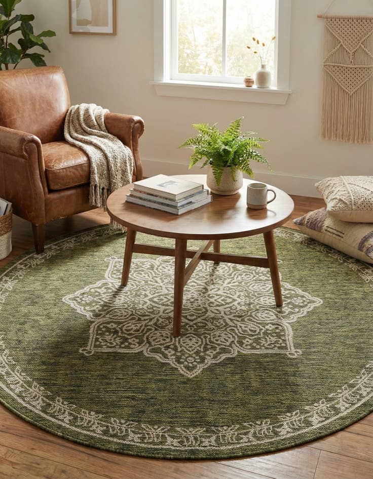 Detail image of  5' 3 x 5' 3  Washable Traditional Indoor / Outdoor Round Rug