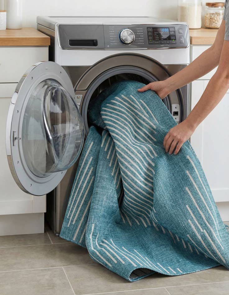 Detail image of 7' x 7'  Washable Modern Indoor / Outdoor Square Rug