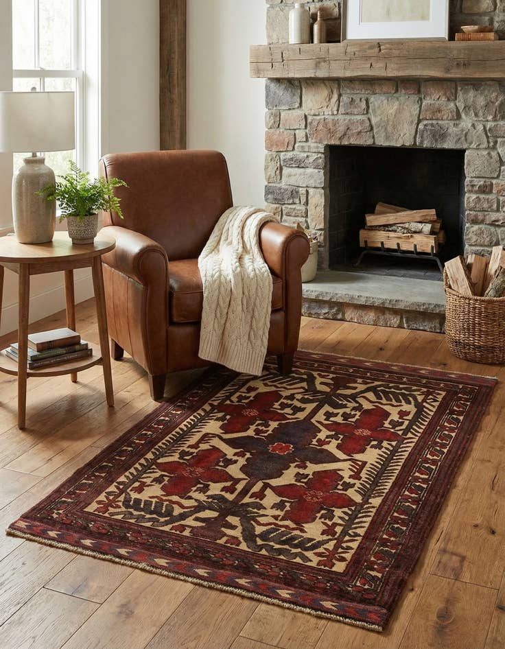 Detail image of 3' x 4' 5  Hand Knotted Sumak Wool Rug