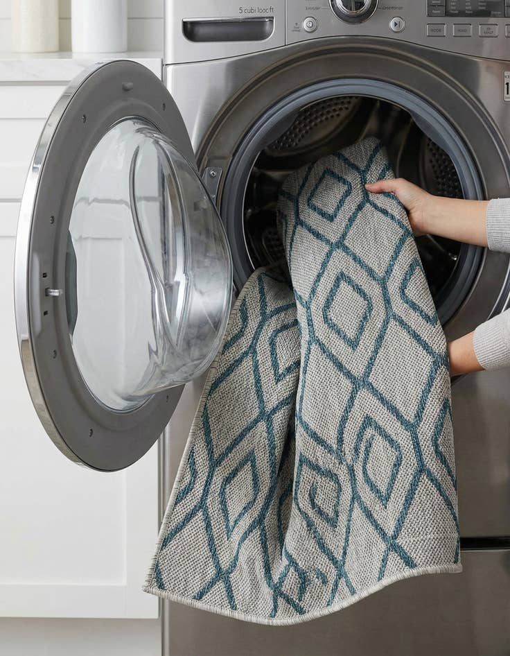 Detail image of 4' x 6'  Washable Jill Zarin Turks and Caicos Indoor / Outdoor Rug