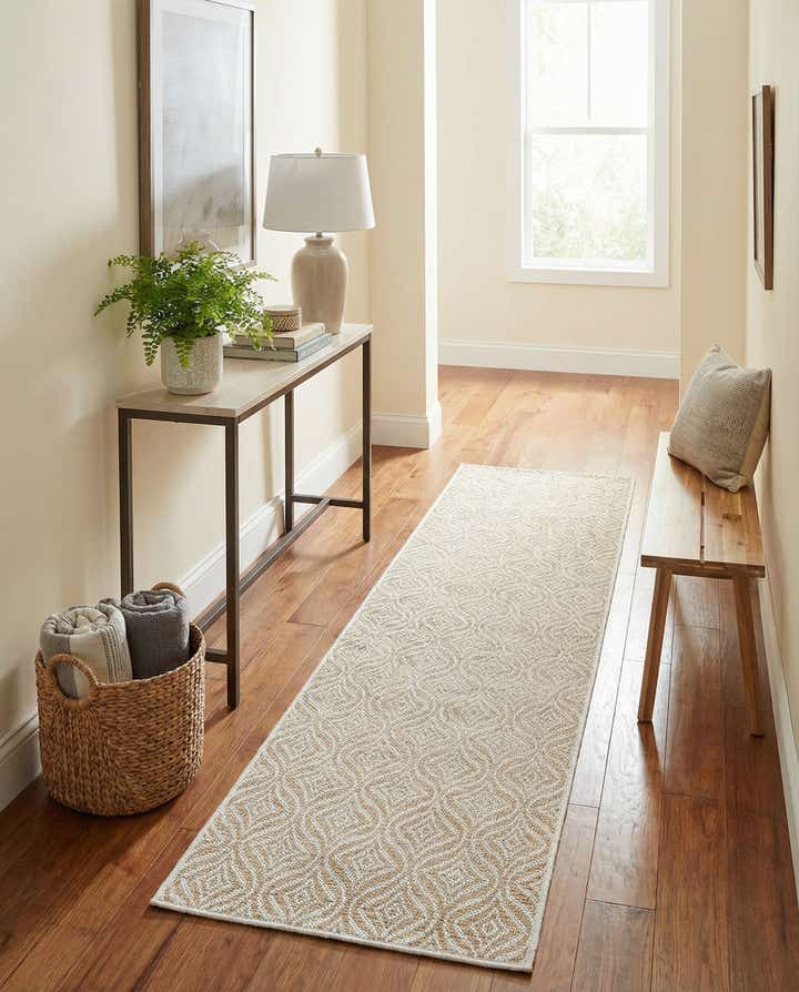 2' x 8' Easy-Clean Trellis Indoor / Outdoor Runner Rug