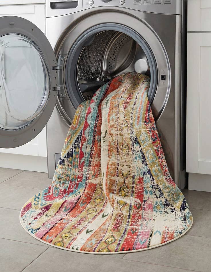 Detail image of 8' x 10'  Washable Santa Fe Oval Rug