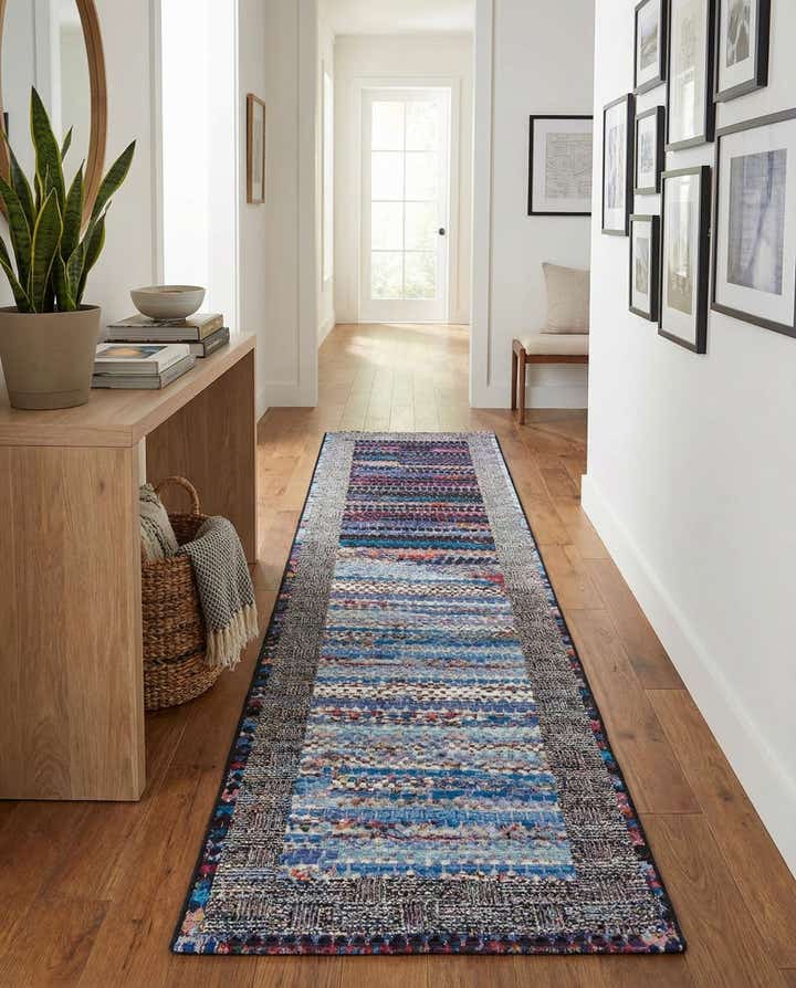 2' 7 x 10' Easy-Clean Modern Indoor / Outdoor Runner Rug