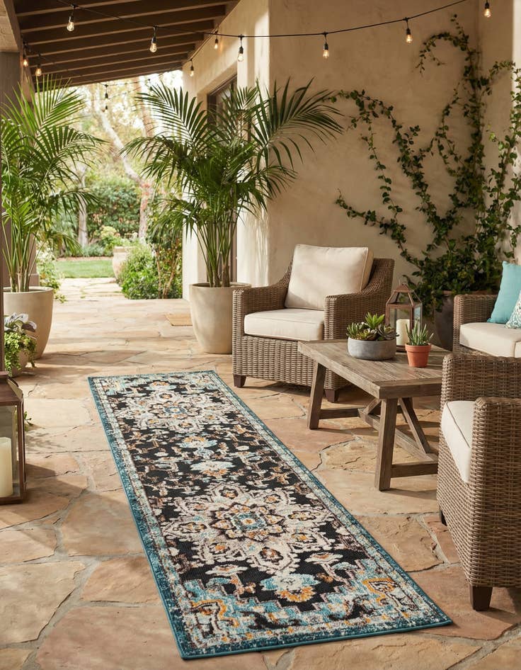 Detail image of 2' 7 x 10'  Washable Casablanca Indoor / Outdoor Runner Rug