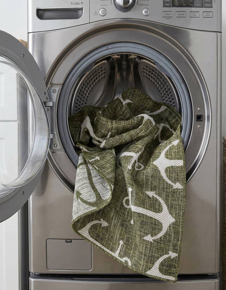 Detail image of 5' 3 x 5' 3  Washable Coastal Indoor / Outdoor Square Rug