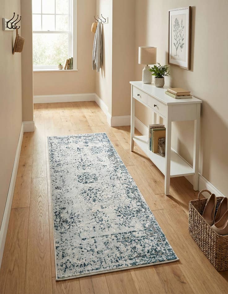 Detail image of 2' x 5' 1 Monaco Runner Rug