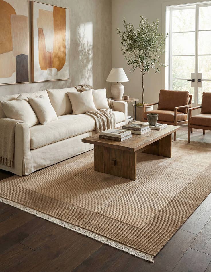 Detail image of 6' 6 x 9' 10  Hand Knotted Darya Wool Rug