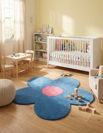 4' 1 x 4' 1 Happy Rugs Funky Flower Wool Round