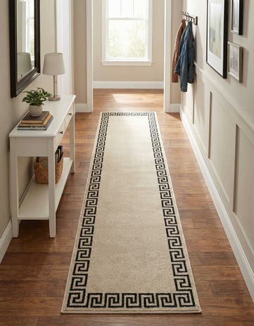 2' 7 x 10' Hera Runner Rug