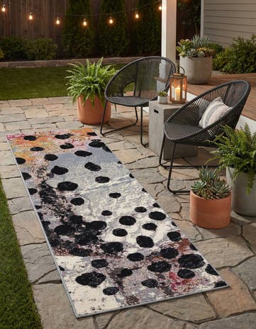 2' x 5' Easy-Clean Modern Indoor / Outdoor Runner Rug