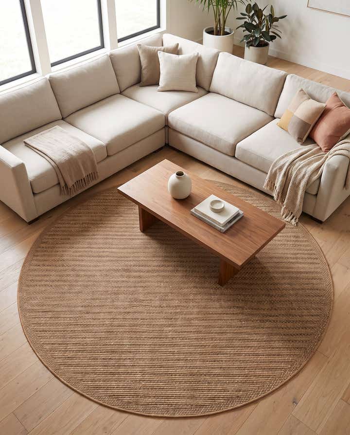 7' 10 x 7' 10 Easy-Clean Border Indoor / Outdoor Round Rug