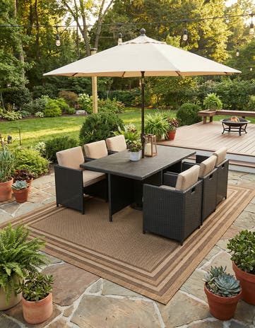 9' x 12' Easy-Clean Border Indoor / Outdoor Rug
