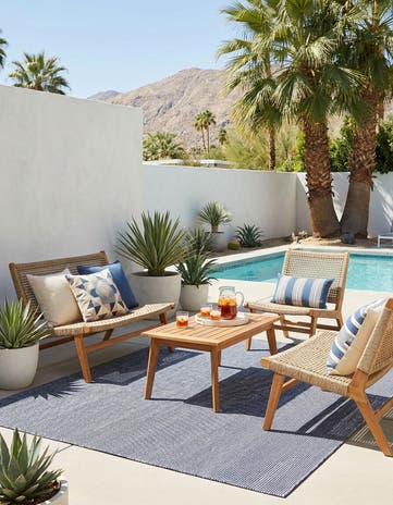 7' 10 x 10' Easy-Clean Jill Zarin Palm Springs Indoor / Outdoor Rug