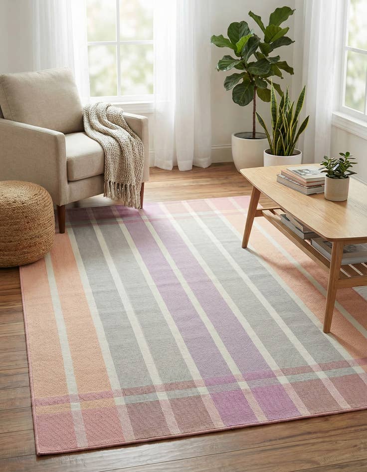Detail image of 4' x 6' Easy-Clean Striped Indoor / Outdoor Rug