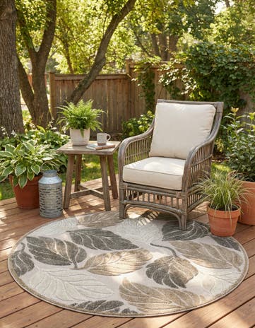 Beige Easy-Clean Botanical Indoor / Outdoor Round Rug