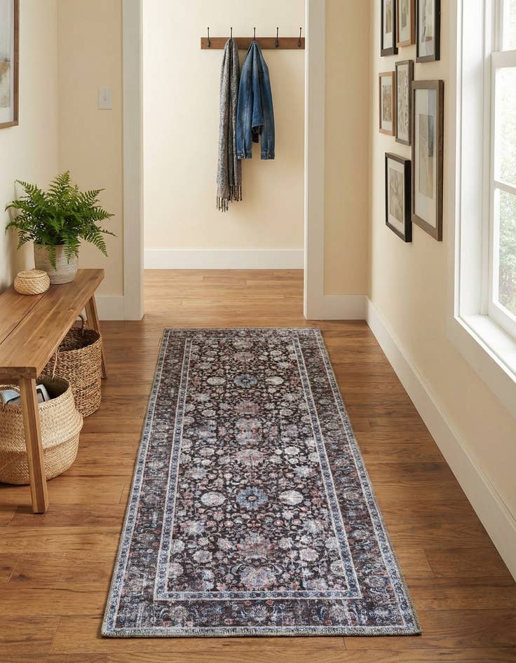 Detail image of  2' x 5' Yara Runner Rug