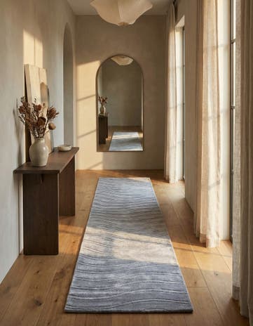 2' 7 x 13' Darya Runner Rug