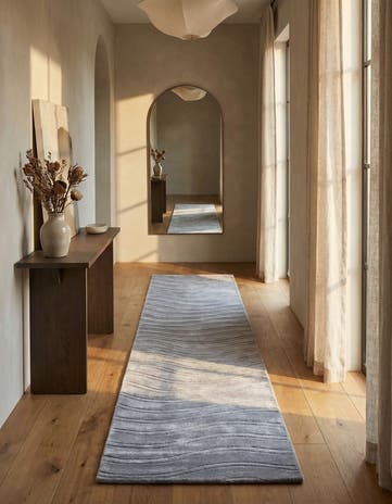 2' 7 x 13' Darya Runner Rug