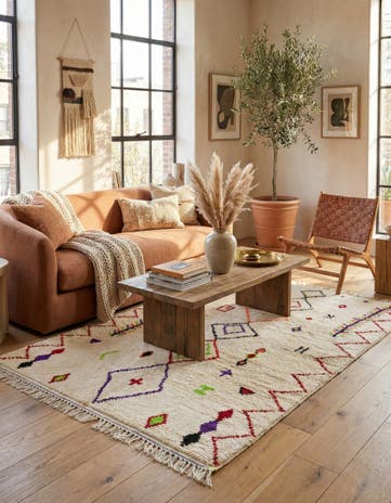 4' 10 x 8' 2 Hand Knotted Moroccan Wool Rug