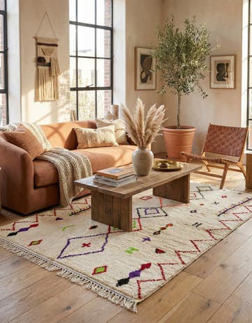 4' 10 x 8' 2 Hand Knotted Moroccan Wool Rug