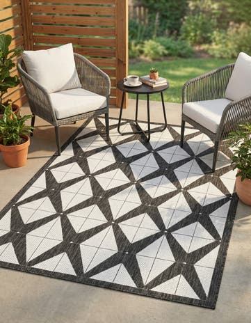 5' 3 x 8' Easy-Clean Modern Indoor / Outdoor Rug