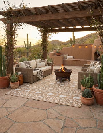 10' x 14' Easy-Clean Southwestern Indoor / Outdoor Rug