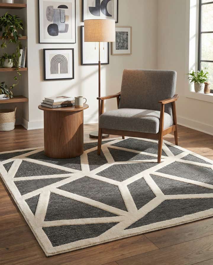 7' 10 x 7' 10 Prismatic Square Rug