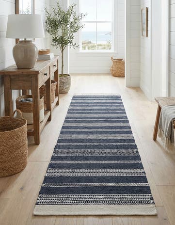 2' 7 x 10' Hand Woven Lariat Runner Rug