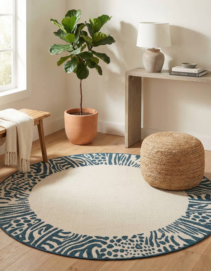Detail image of 5' x 5'  Washable Safari Indoor / Outdoor Round Rug