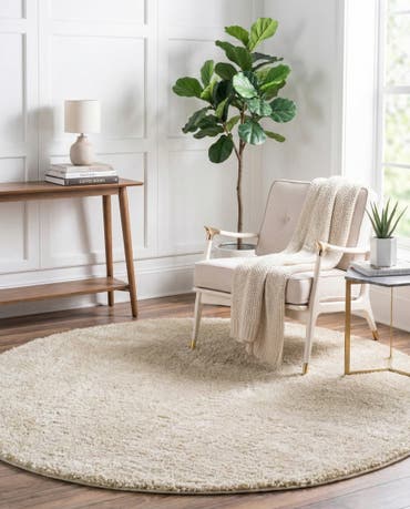  7' 10 x 7' 10 Soft Solid Shag Round Rug