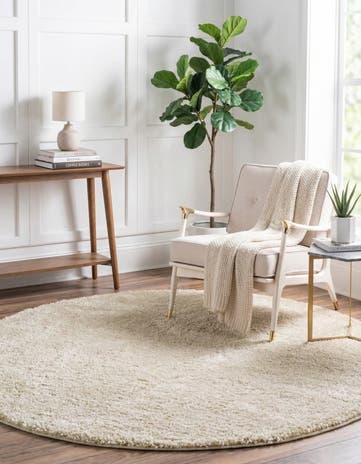 7' 10 x 7' 10 Soft Solid Shag Round Rug