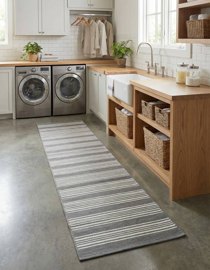 Detail image of  2' 7 x 12' Abbey Runner Rug