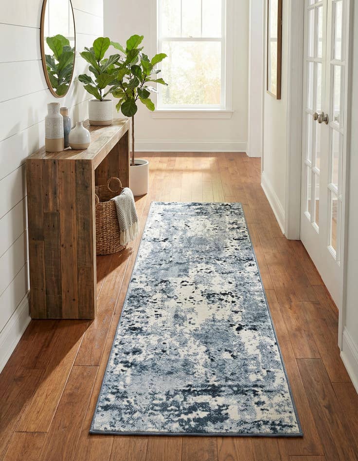 Detail image of 2' x 5' 3 Aurora Runner Rug