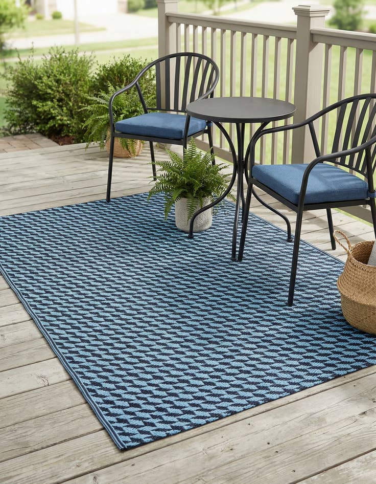 Detail image of 4' x 6'  Washable Modern Indoor / Outdoor Rug