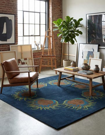 7' 6 x 7' 7 Luna Square Rug