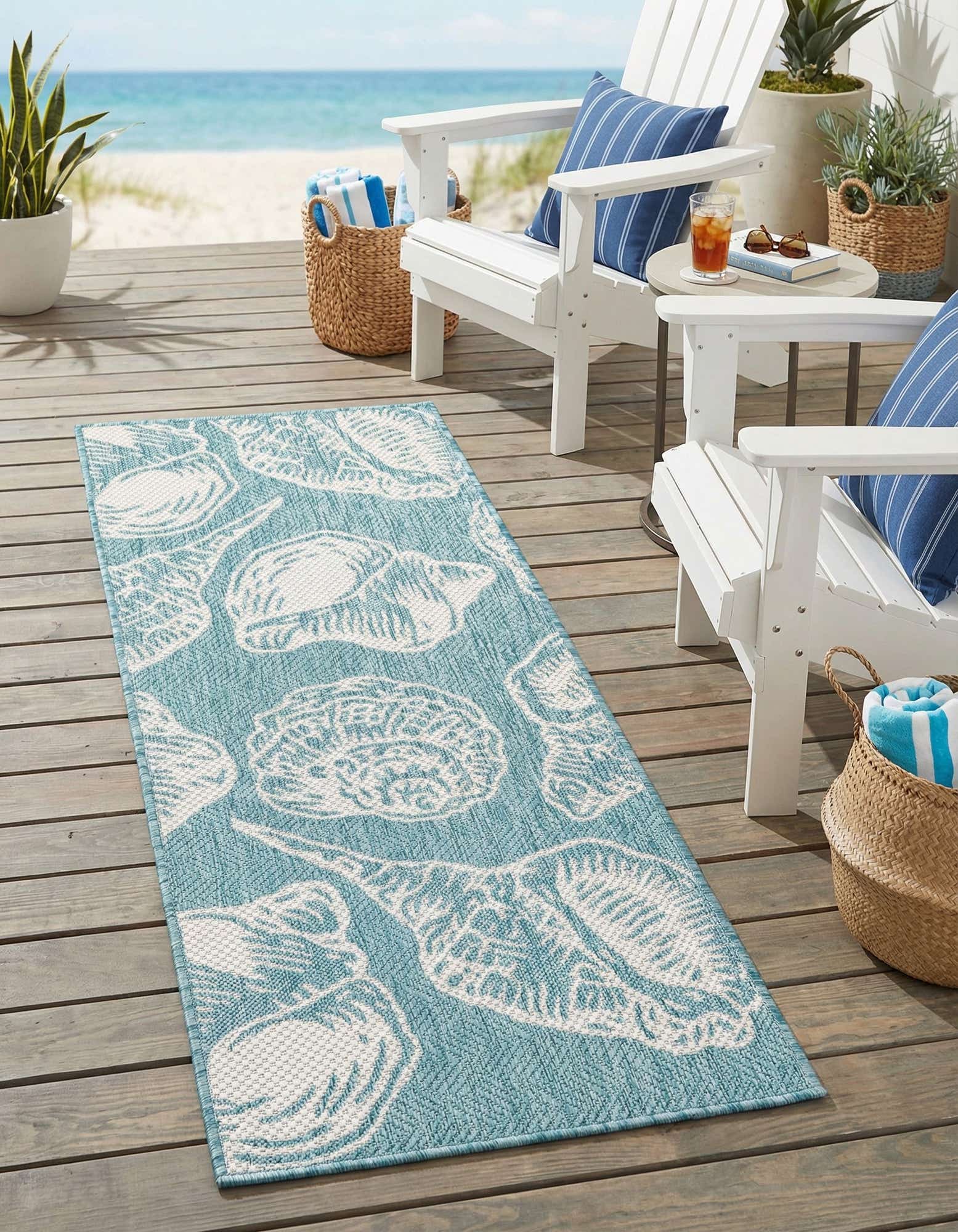 2' x 5' 3 Easy-Clean Coastal Indoor / Outdoor Runner Rug