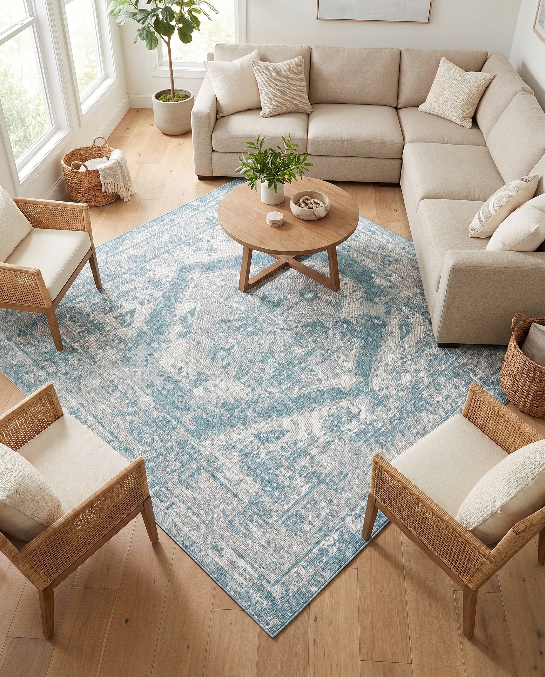 7' 10 x 7' 10 Easy-Clean Traditional Indoor / Outdoor Square Rug