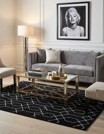 5' 3 x 7' Marilyn Monroe™ Glam Trellis Rug
