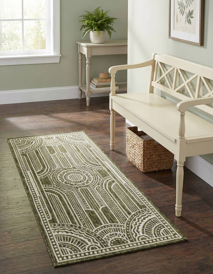 Detail image of 2' x 4' Easy-Clean Traditional Indoor / Outdoor Runner Rug