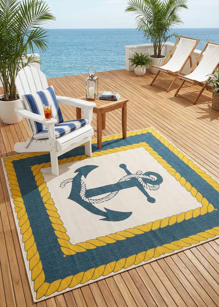 7' 10 x 7' 10 Easy-Clean Coastal Indoor / Outdoor Square Rug