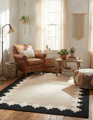 4' 1 x 6' 1 Hand Woven Kilim Wool Rug