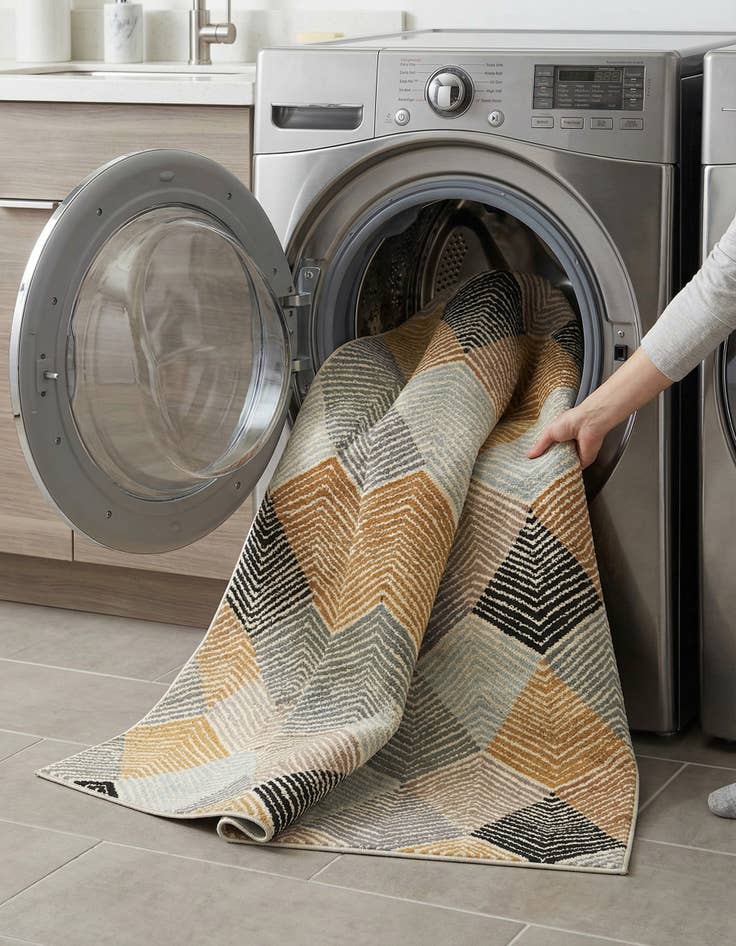 Detail image of 7' 10 x 7' 10  Washable Modern Indoor / Outdoor Square Rug