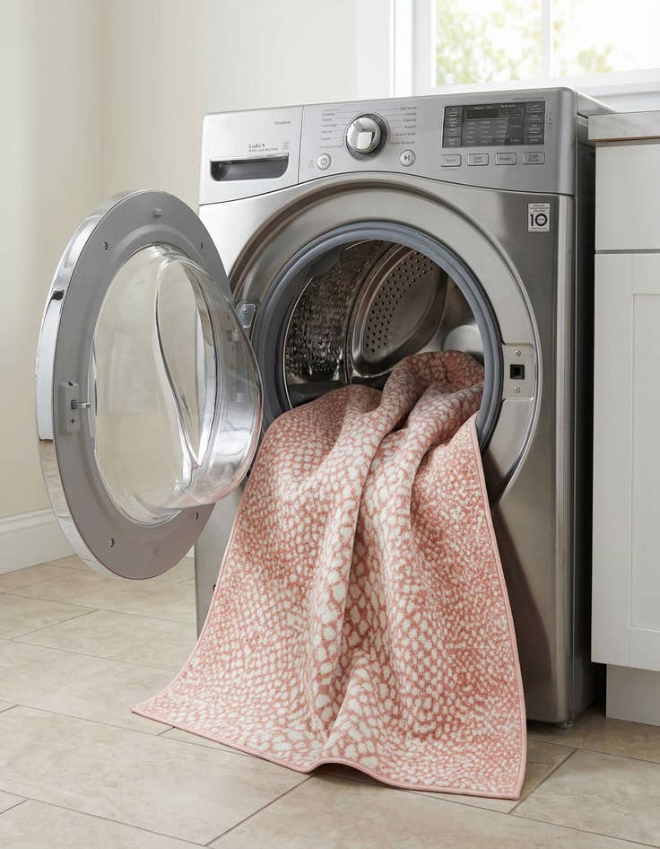 Detail image of  4' x 6' Kamala Washable Rug