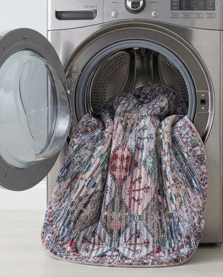 5' 3 x 5' 3 Washable Mangata Round Rug